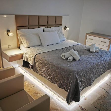 Da Nonna Bruna - Luxury Rooms มาเตรา ภายนอก รูปภาพ